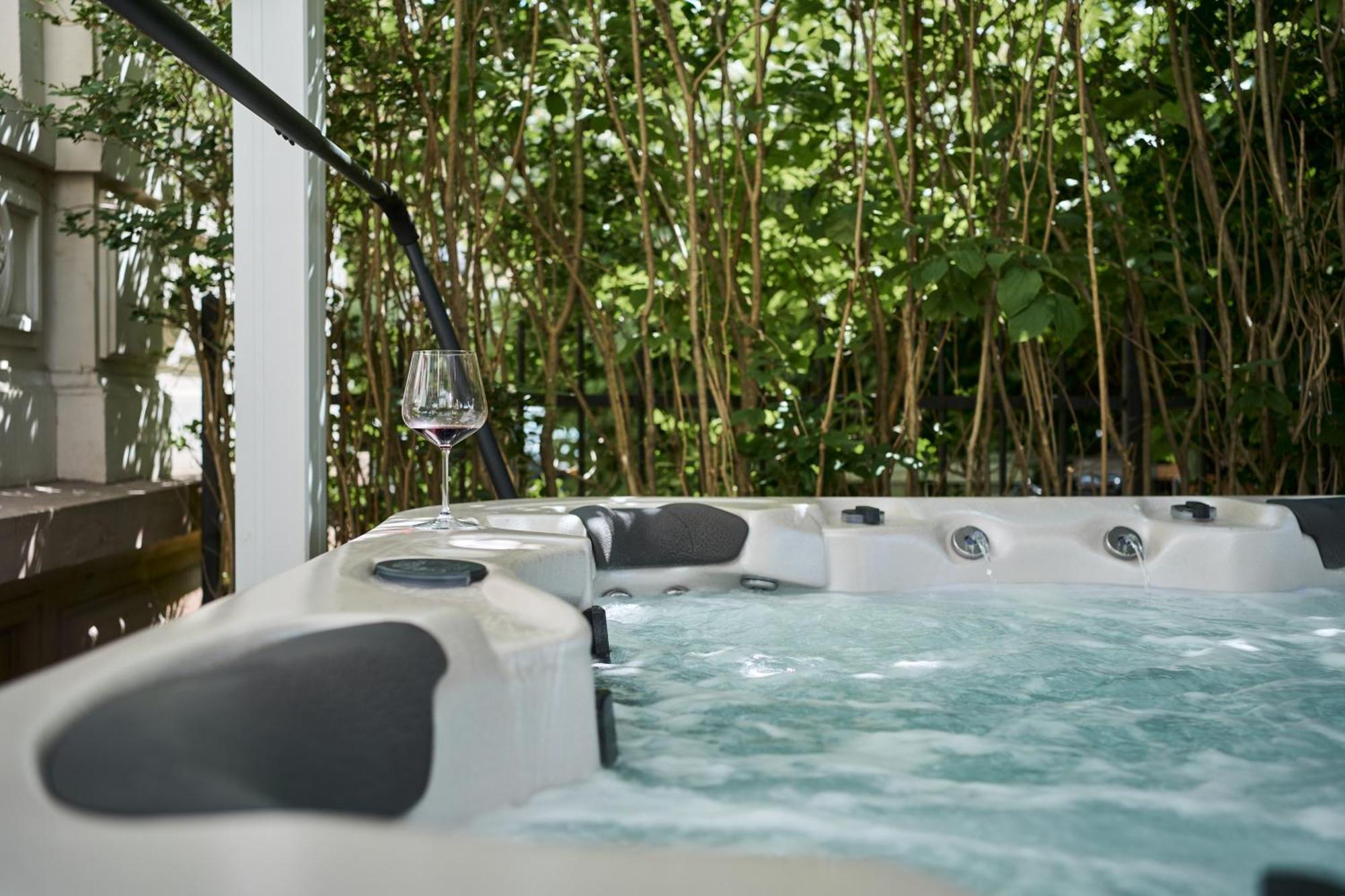 Historical Luxury Homes - Stadtvilla Mit Jacuzzi Und Garten Freiburg im Breisgau Exterior foto